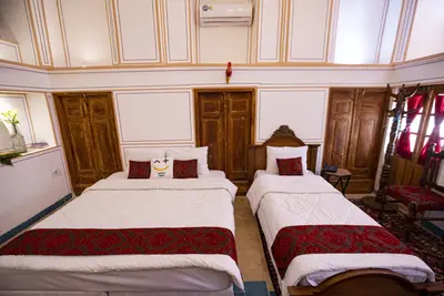 اقامتگاه سنتی عمارت یاس اصفهان - یاس اصفهان - واحد شاهپسند 2