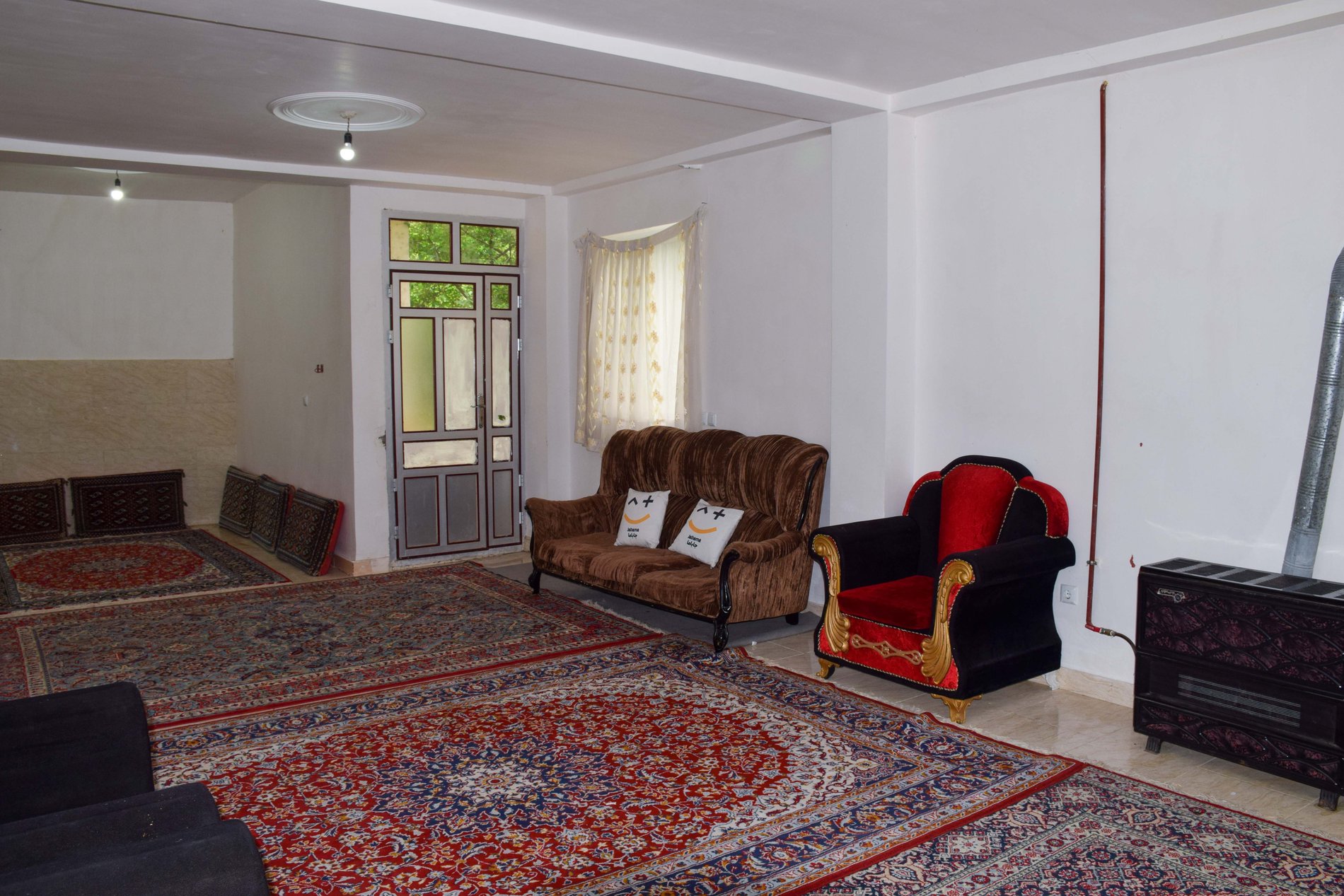 ویلا دوخوابه جنگلی رویال