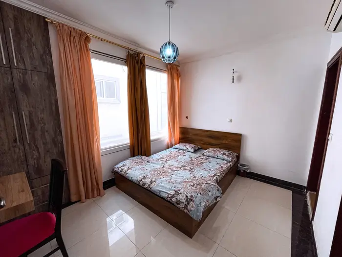 آپارتمان یک خوابه دنج 5 - 15