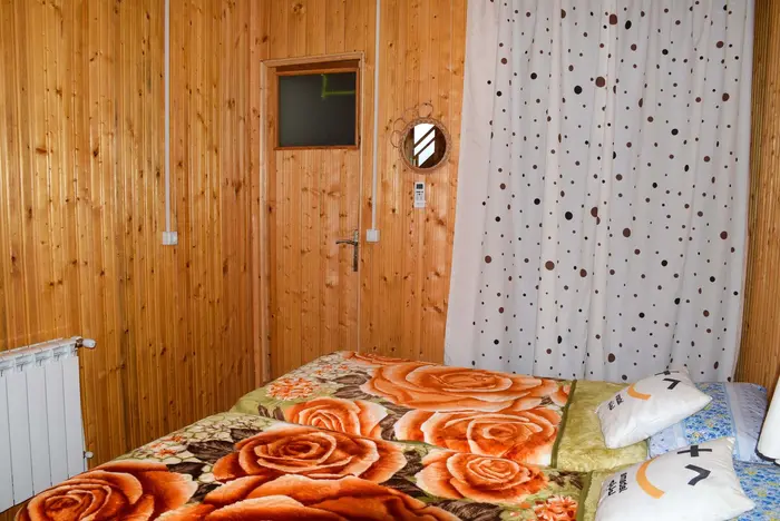 بوم گردی بام گلسرک - واحد مینا