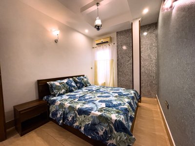 آپارتمان دوخوابه شیرین واحد پاریس