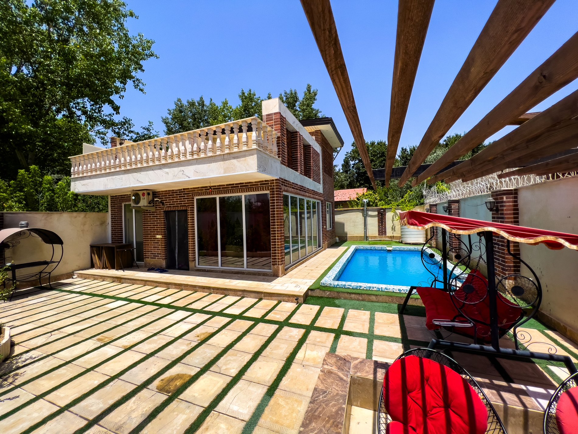 دوخوابه استخردار درختی