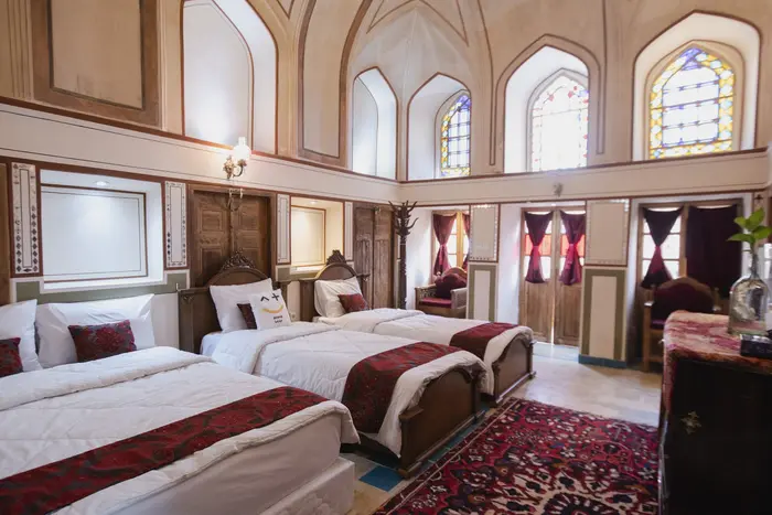 اقامتگاه سنتی عمارت یاس اصفهان - واحد شاهنشین