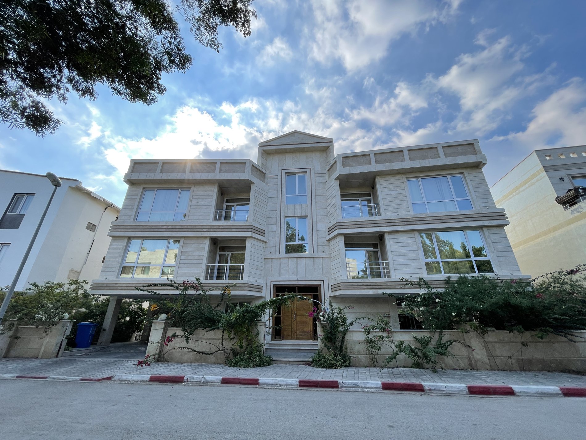 دوخوابه رویال لبخند