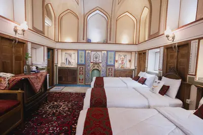 اقامتگاه سنتی عمارت یاس اصفهان - واحد شاهنشین