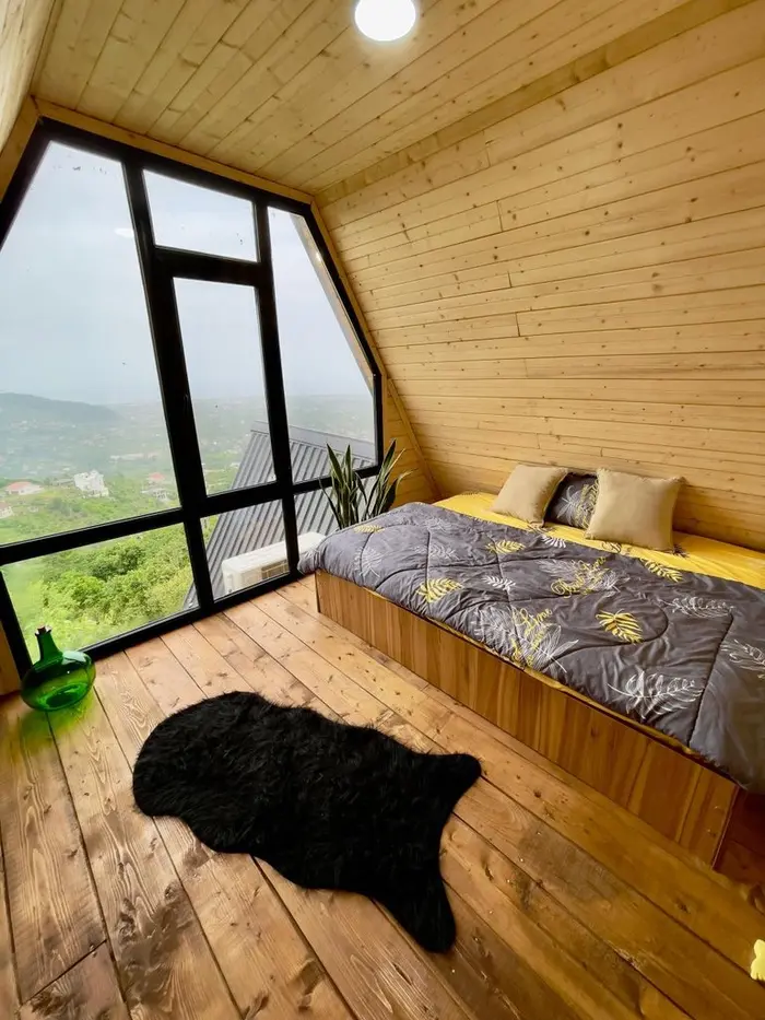 کلبه دوخوابه جنگلی سوئیسی دوبلکس جانا