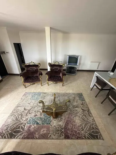 سوئیت یک خوابه قلعه گردن