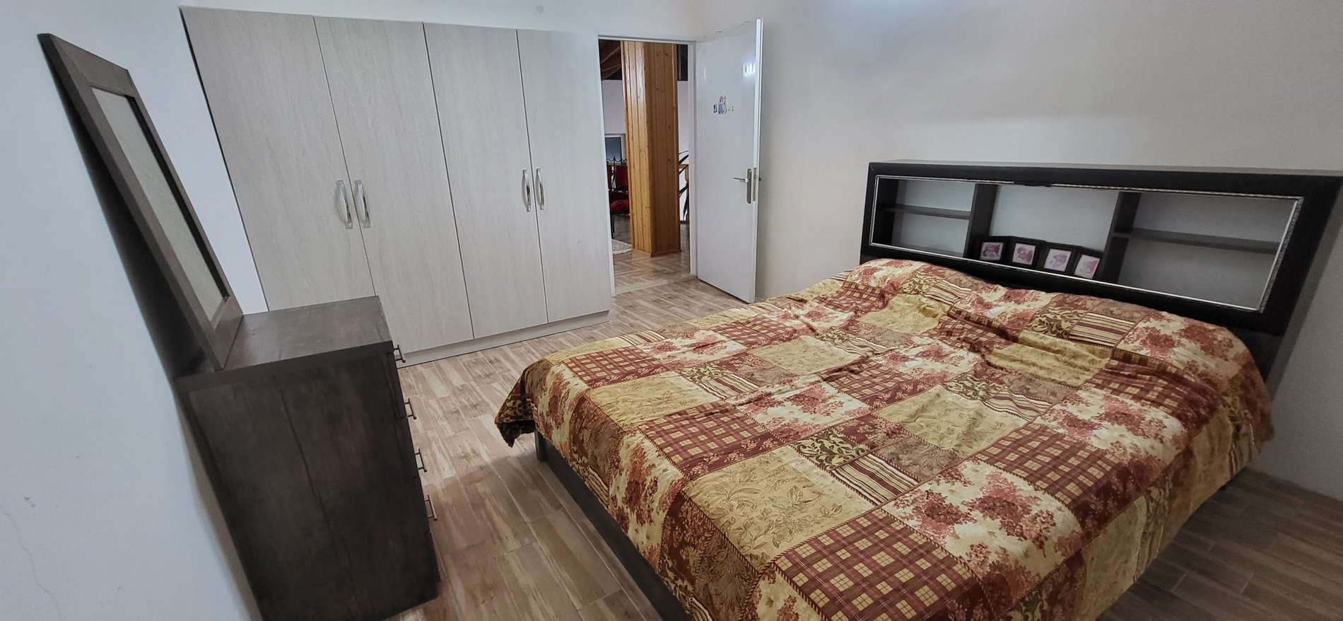 سه خوابه خزرویلا 1