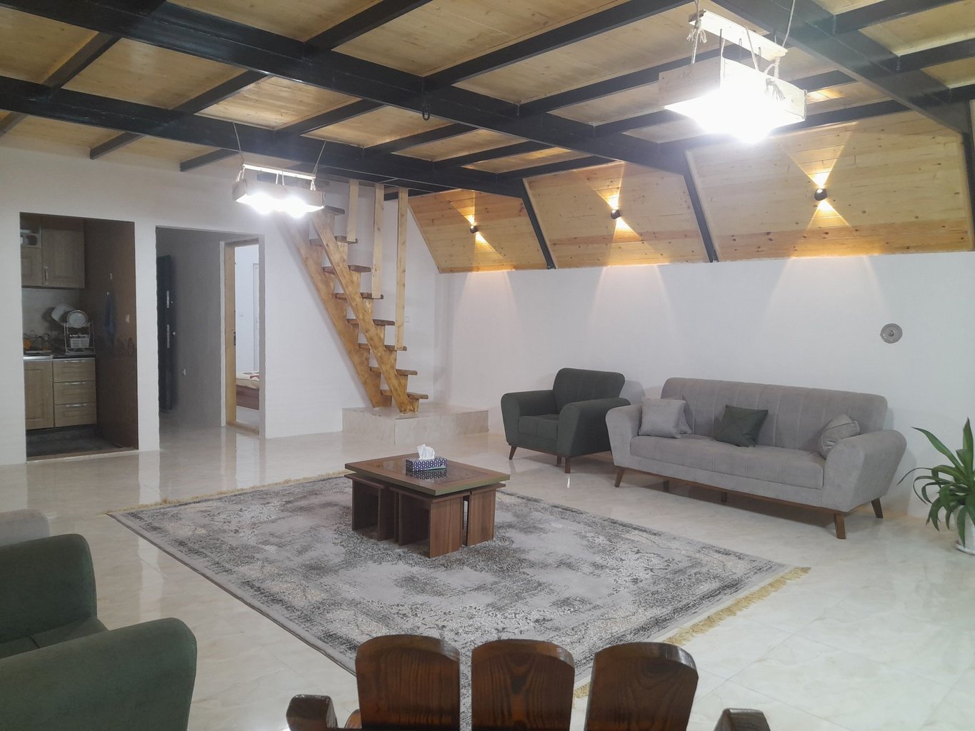 کلبه دوخوابه سوئیسی پالم