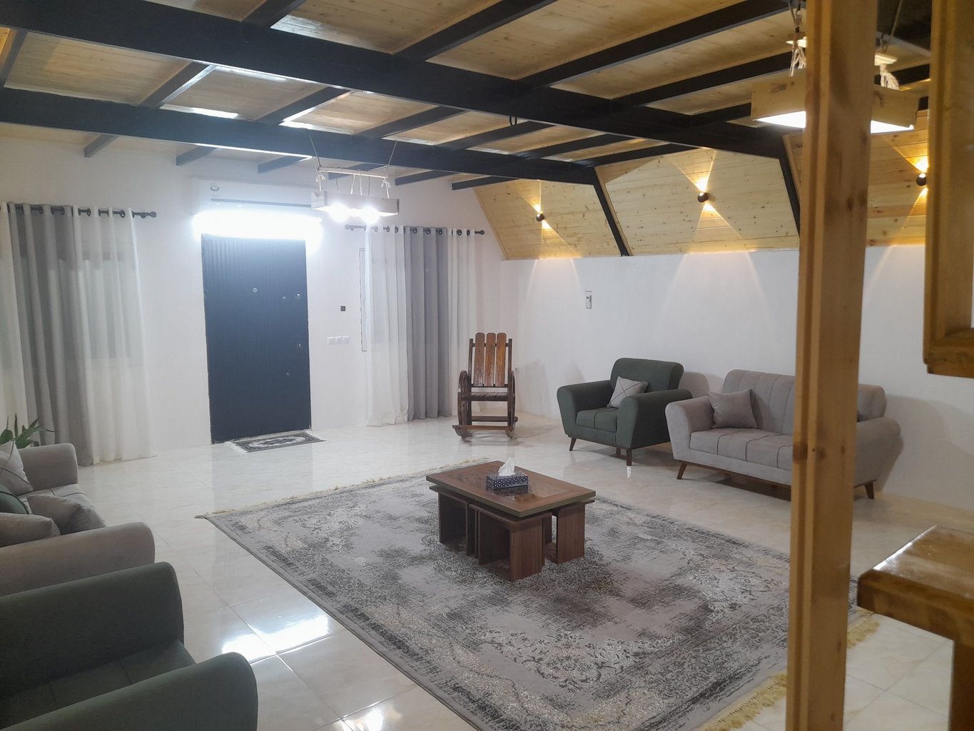 کلبه دوخوابه سوئیسی پالم