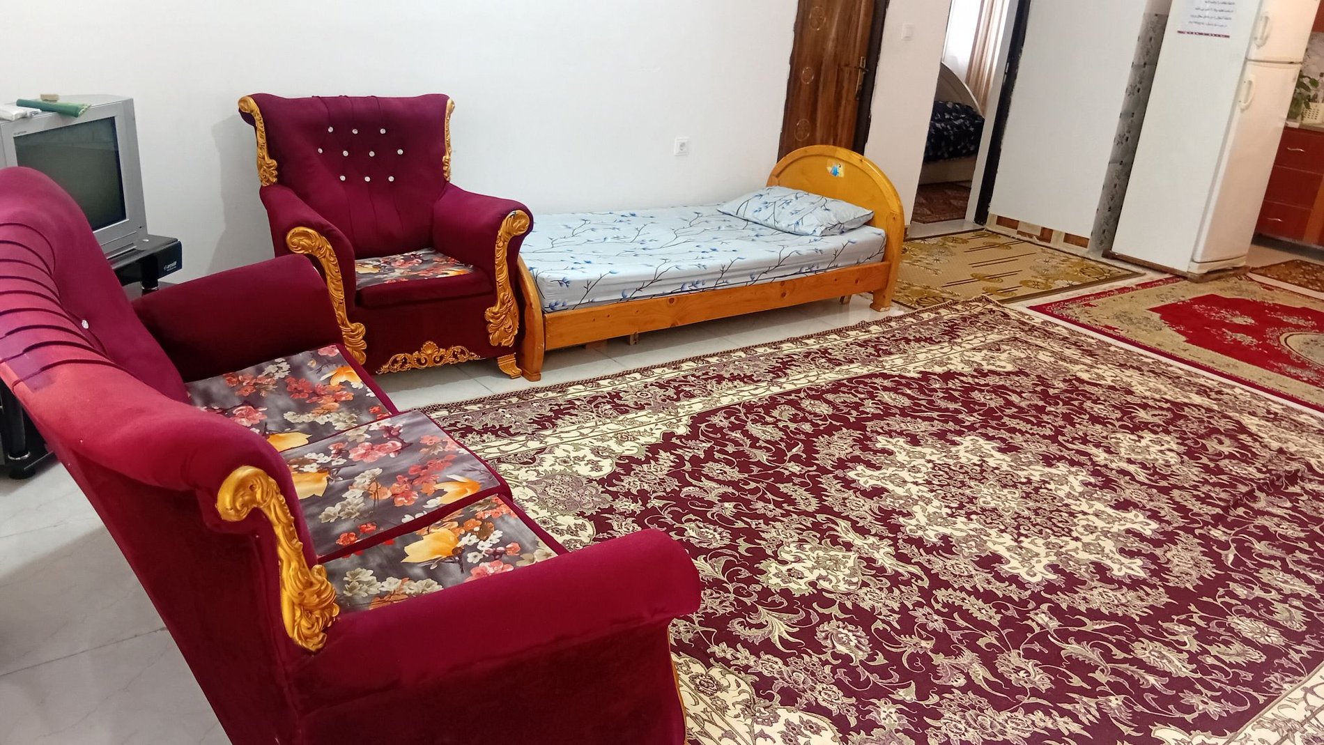 آپارتمان یک خوابه رضی ۴