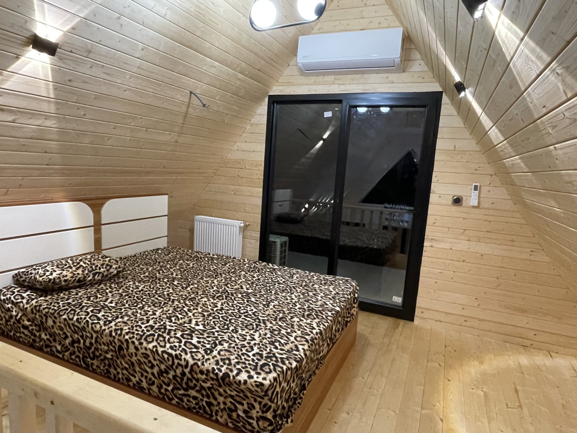 دوخوابه سوئیسی تی ته