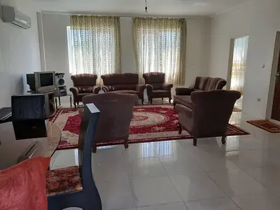 کلبه دوخوابه باغ تاج