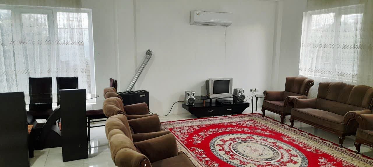 کلبه دوخوابه باغ تاج