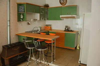 آپارتمان دوخوابه گالری مهر و ماه