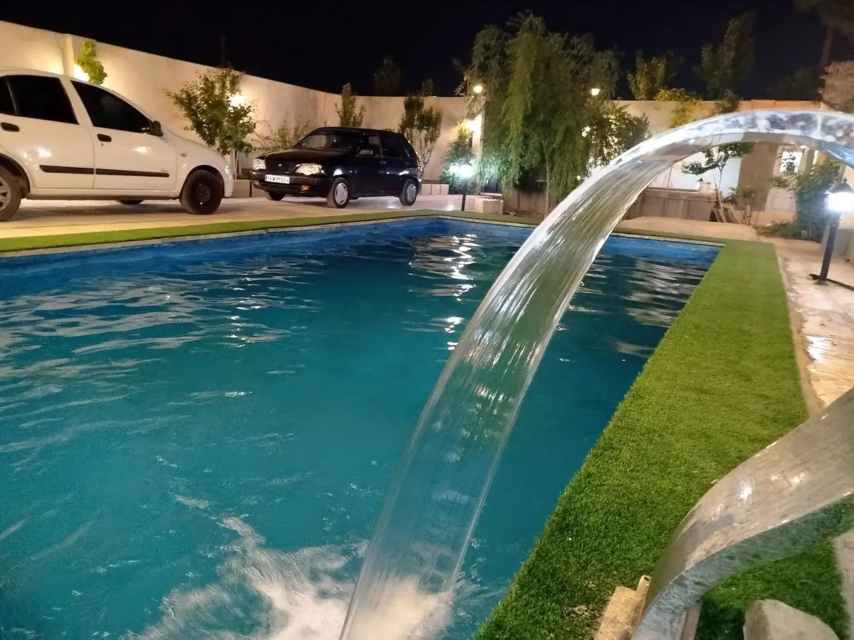 ویلا دوخوابه استخر آبگرم کردان چهارباغ