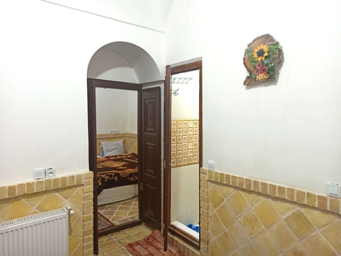 بومگردی شاخه نبات - واحد ۵ زیرزمین