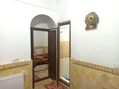 بومگردی شاخه نبات - واحد ۵ زیرزمین