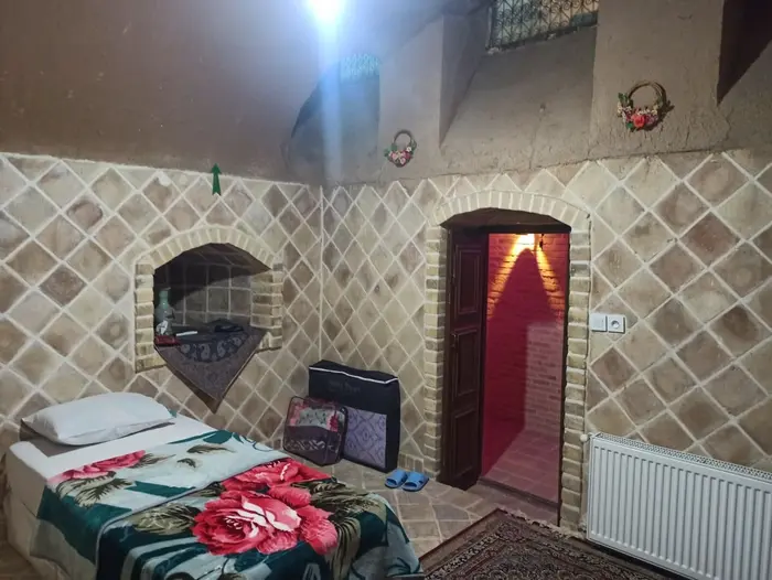 بوم گردی شاخه نبات - واحد ۴ زیرزمین - اتاق شماره 4