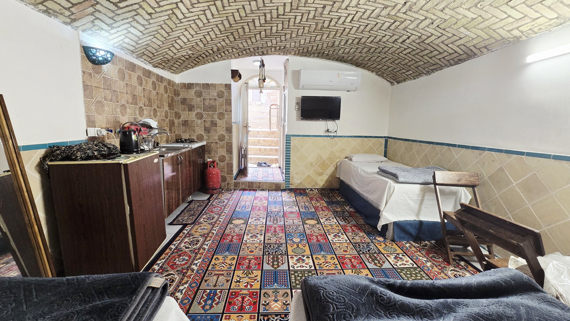 سوئیت فلت سنتی امیرچخماق