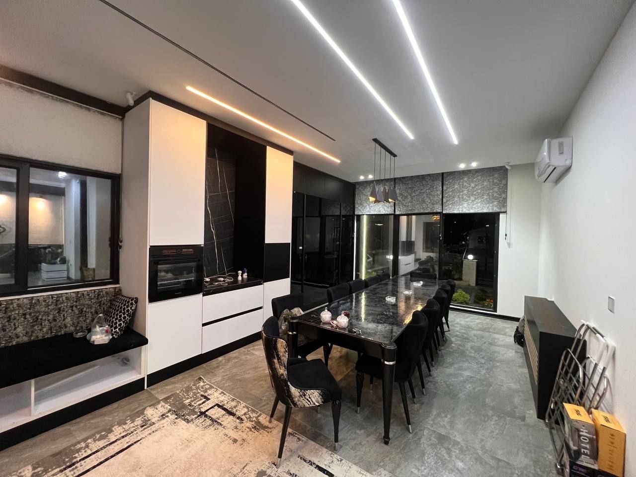 ویلا چهارخوابه استخردار آبگرم سپید پالاس