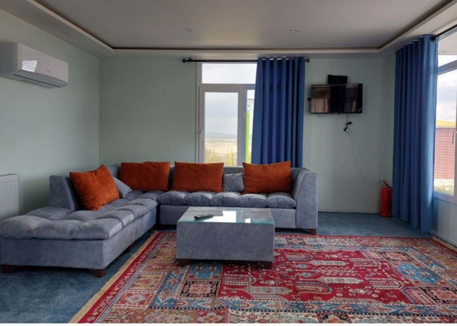 ویلا یک خوابه عمران زاینده رود 3 - سالن پذیرایی