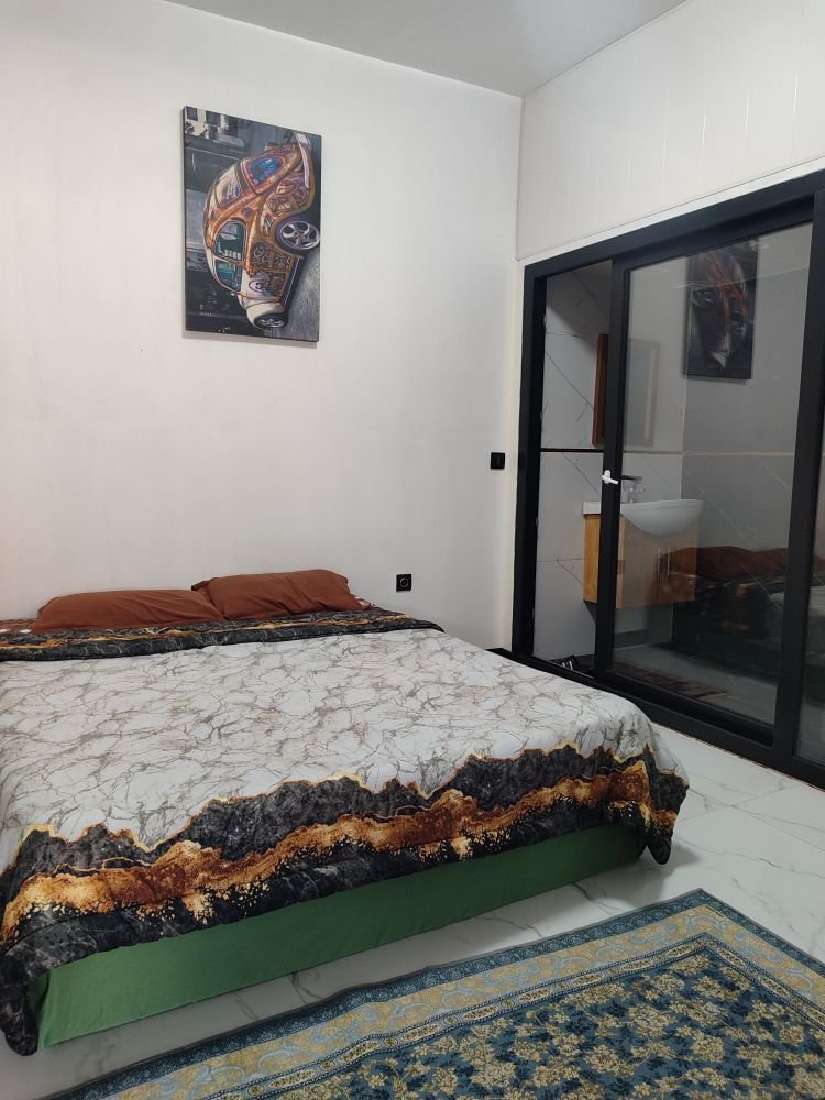 دوخوابه استخر آبگرم خورشید