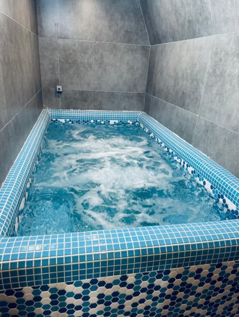 دوخوابه جکوزی دار سبحان ۱