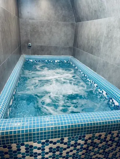 کلبه دوخوابه جکوزی دار سبحان ۱