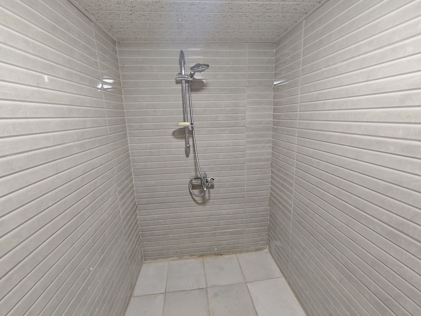 ویلا فلت قوامی