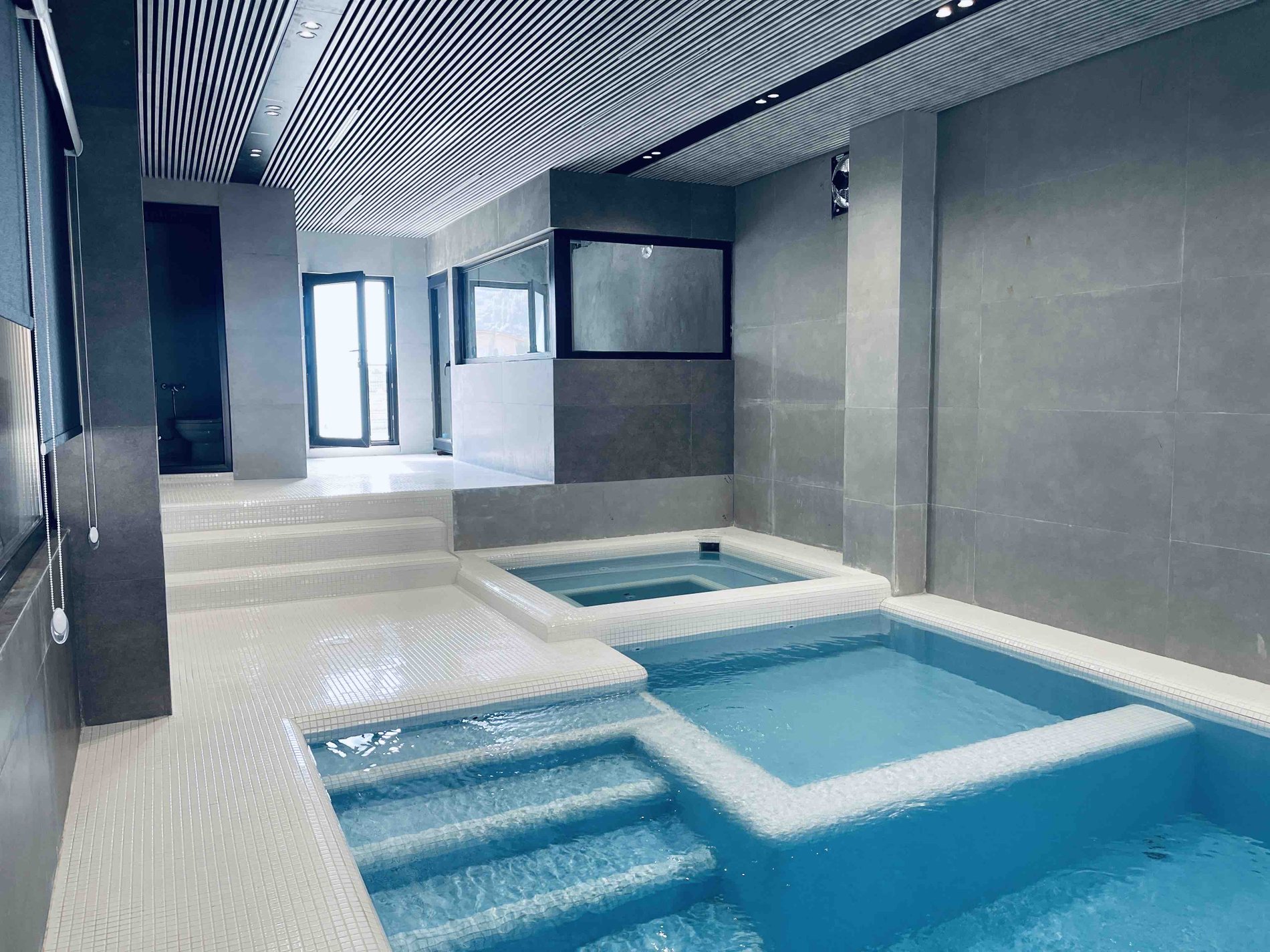 ویلا استخردار پنج خوابه شالیزار