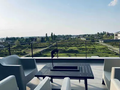 ویلا پنج خوابه استخردار آبگرم ویلاو