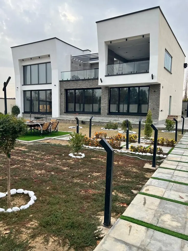 ویلا سه خوابه استخردار آبگرم عمارت کارو