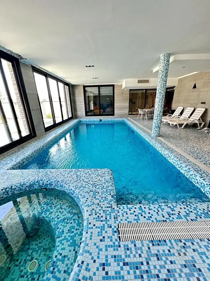 ویلا سه خوابه استخردار آبگرم عمارت کارو