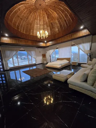 ویلا چهارخوابه استخردار آبگرم کاخ سلطنتی