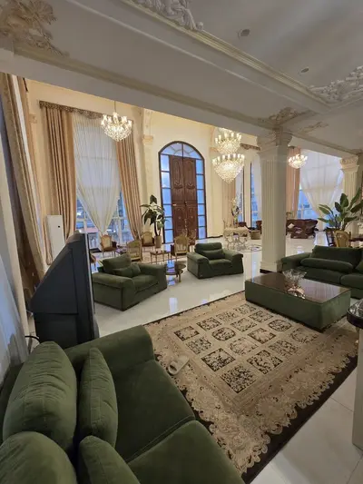 ویلا چهارخوابه استخردار آبگرم کاخ سلطنتی