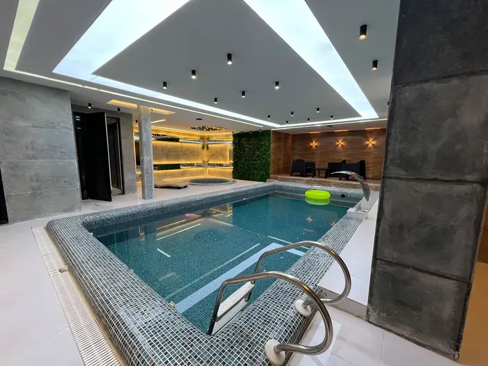 ویلا دوخوابه دوبلکس استخردار آبگرم روشنا