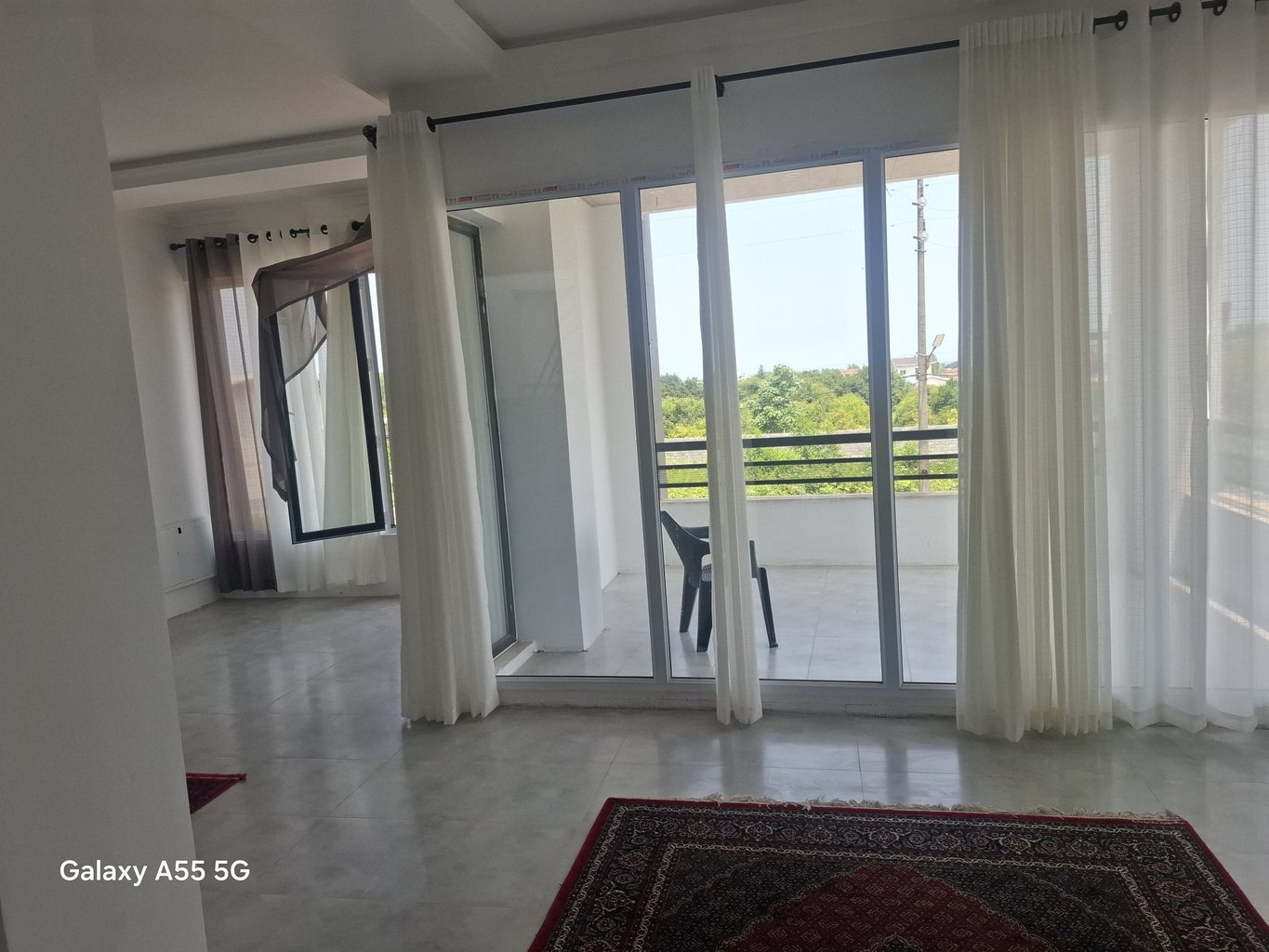 ویلا چهارخوابه تریپلکس استخردار آبگرم ابریشم