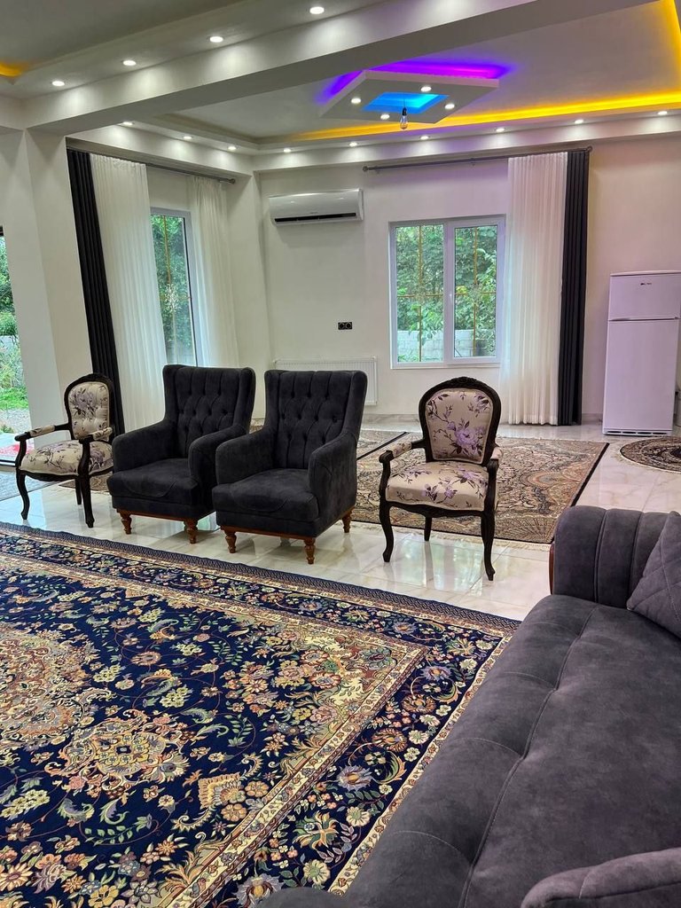 ویلا دوخوابه لوکس خداپرست - قسمت شرقی حال پذیرایی