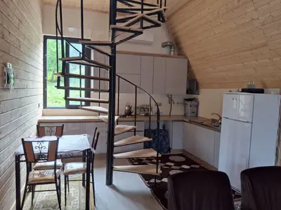 کلبه یک خوابه سوئیسی میران