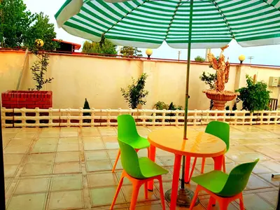 سوئیت فلت زمرد