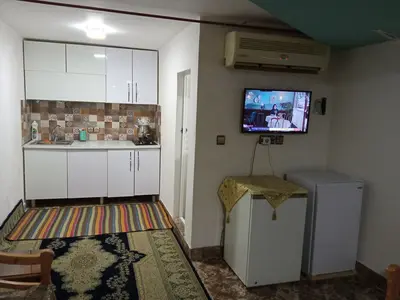 سوئیت فلت زمرد