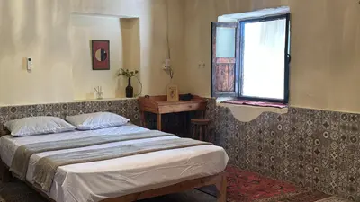 بومگردی عمارت چند درخت - واحد ساحل