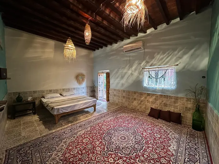 هاستل عمارت چند درخت - واحد گل کاغذی