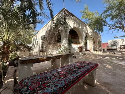 بومگردی عمارت چند درخت - واحد ساحل