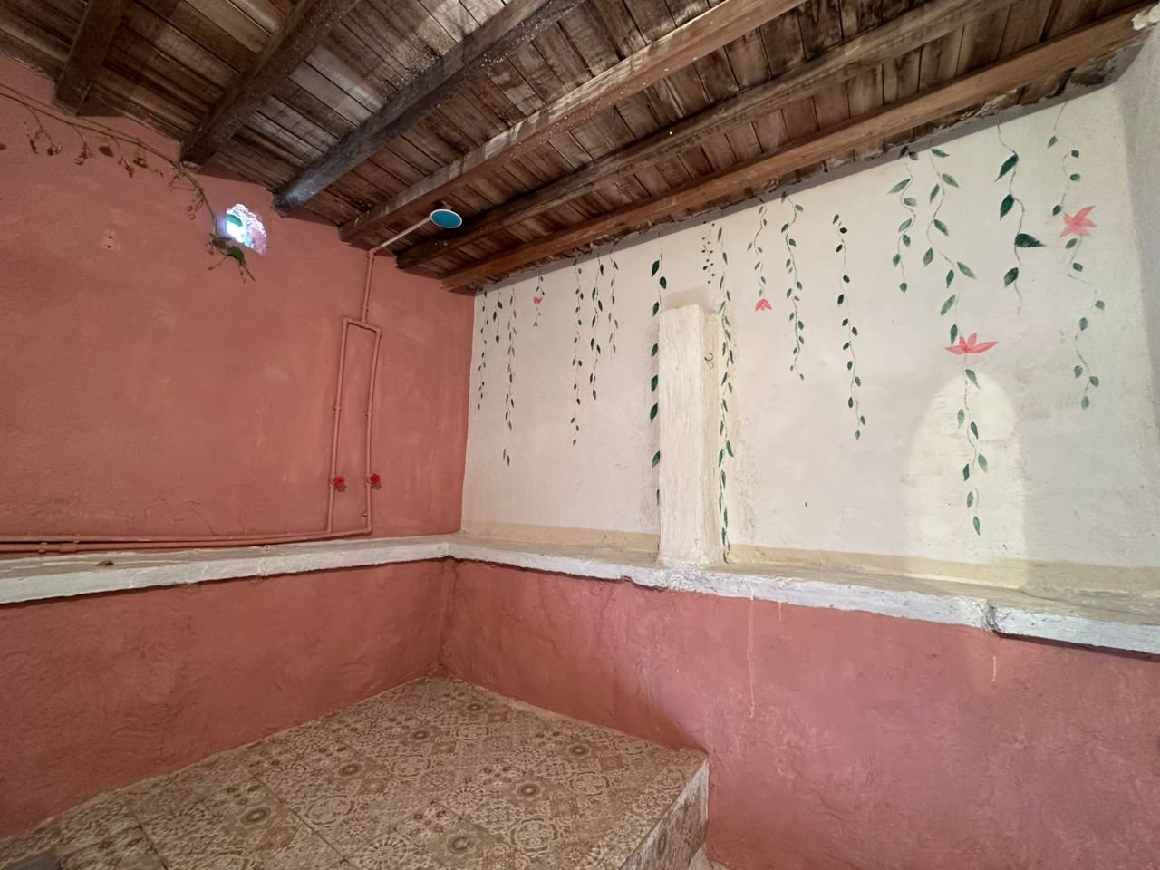 بومگردی عمارت چند درخت - واحد گل کاغذی