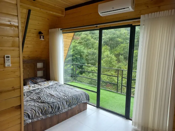 کلبه دوخوابه تریپلکس جکوزی دار نیکا