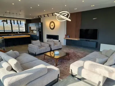 ویلا چهارخوابه استخردار آبگرم آزادی