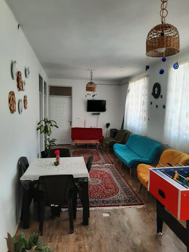 بومگردی دوخوابه بُندار