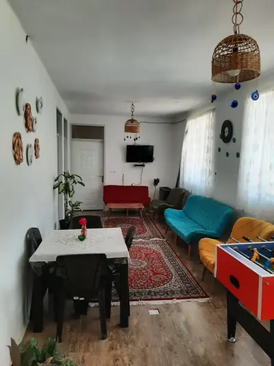 بومگردی دوخوابه بُندار